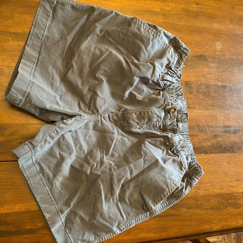 Chubbies dark grey 5” shorts